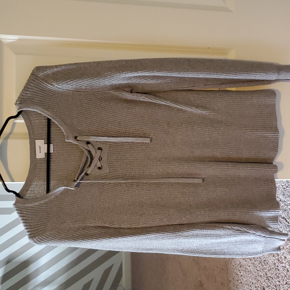 XS hockey tie chunky sweater